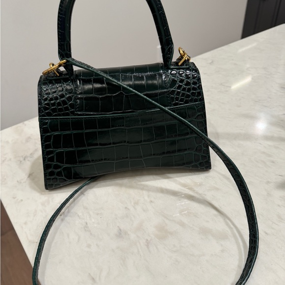 Hourglass SMALL Green Embossed - Picture 8 of 10